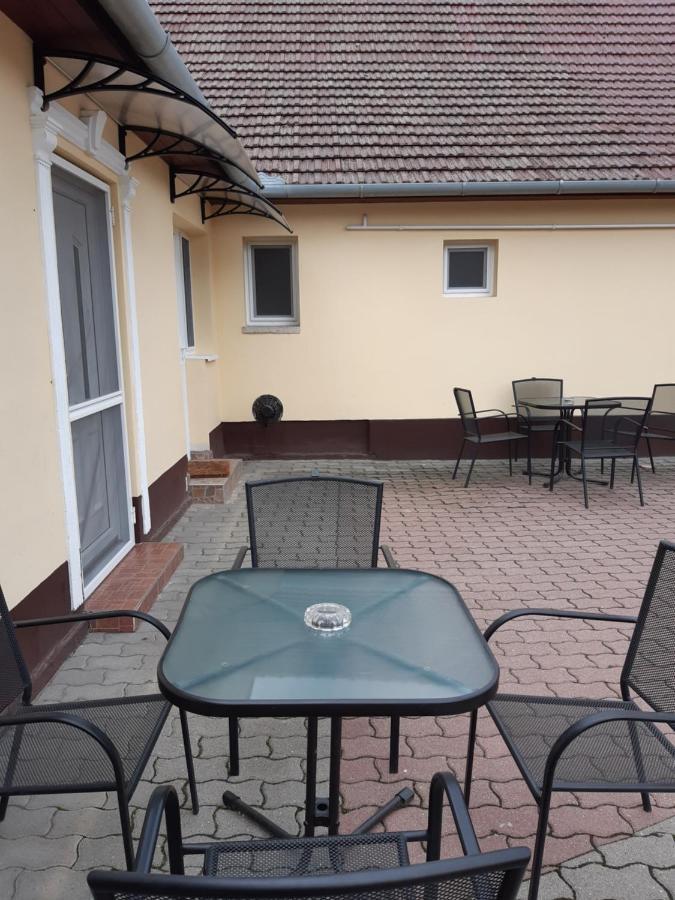 Helga Apartman Makó Dış mekan fotoğraf